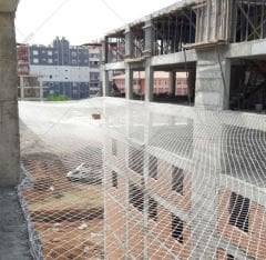 İNŞAAT GÜVENLİK AĞI - İNŞAAT FİLESİ ( 6 mm ip kalınlığı, 10 cm e 10 cm göz aralıklı )